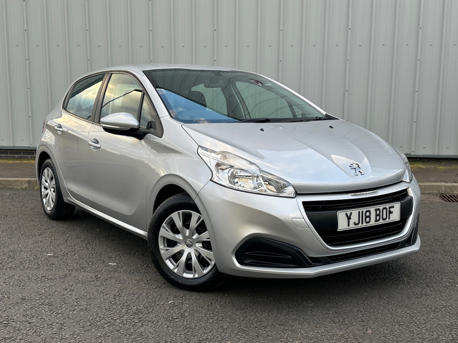 Used Peugeot 208 2018 for sale - 74042096: Photo 1