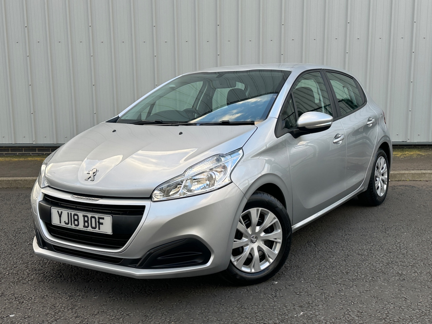 Used Peugeot 208 2018 for sale - 74042096: Photo 3