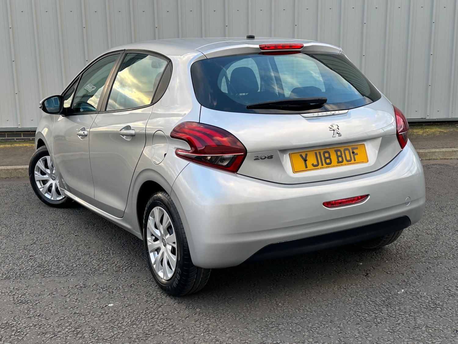 Used Peugeot 208 2018 for sale - 74042096: Photo 4