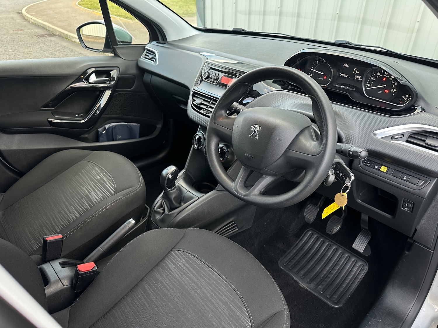 Used Peugeot 208 2018 for sale - 74042096: Photo 8