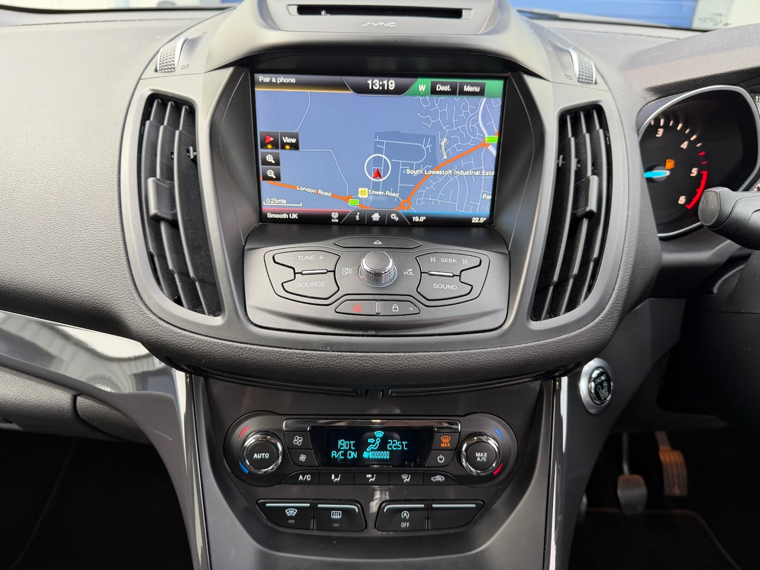 Used Ford Kuga 2016 for sale - 76922130: Photo 16