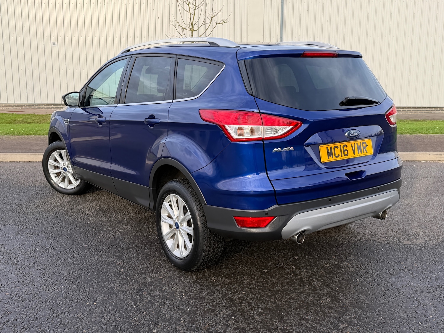 Used Ford Kuga 2016 for sale - 76922130: Photo 2