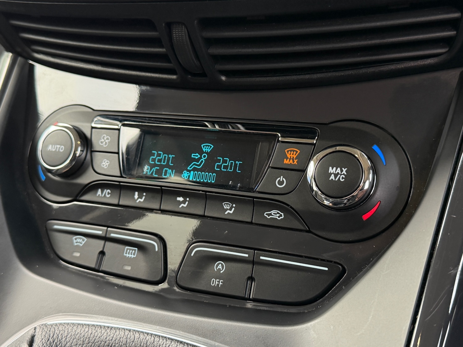 Used Ford Kuga 2016 for sale - 76922130: Photo 23