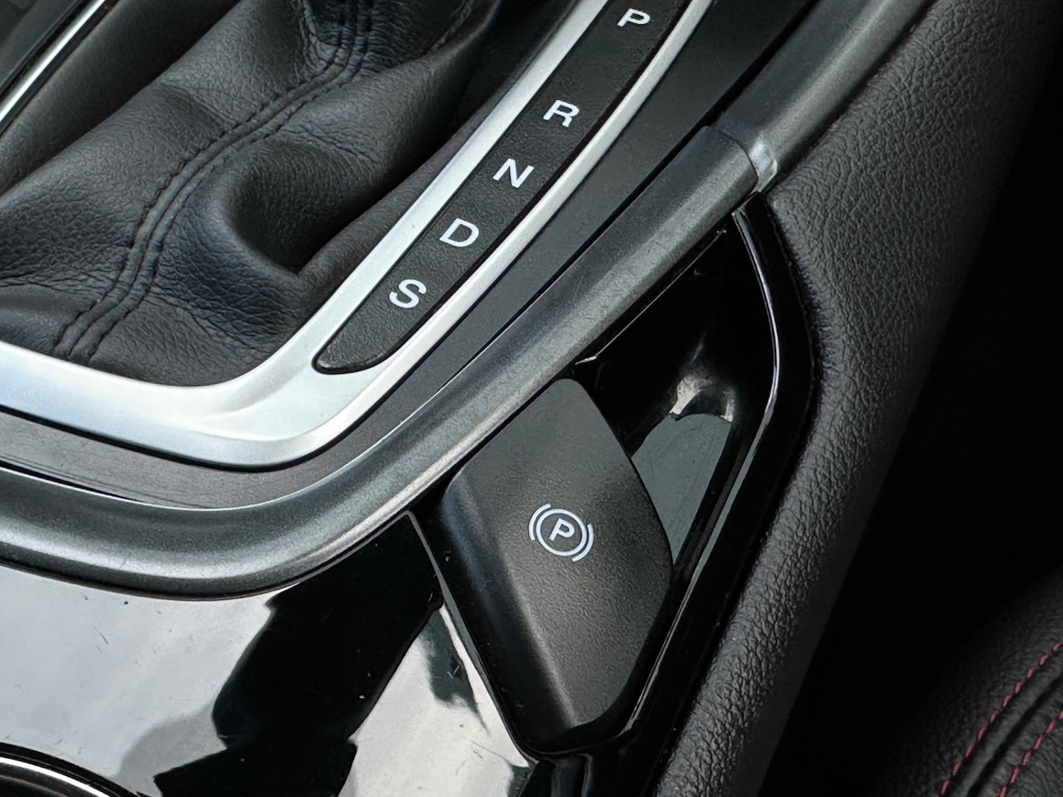 Used Ford Mondeo 2018 for sale - 76174326: Photo 28