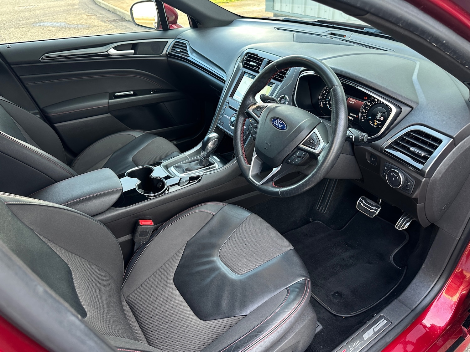 Used Ford Mondeo 2018 for sale - 76174326: Photo 8