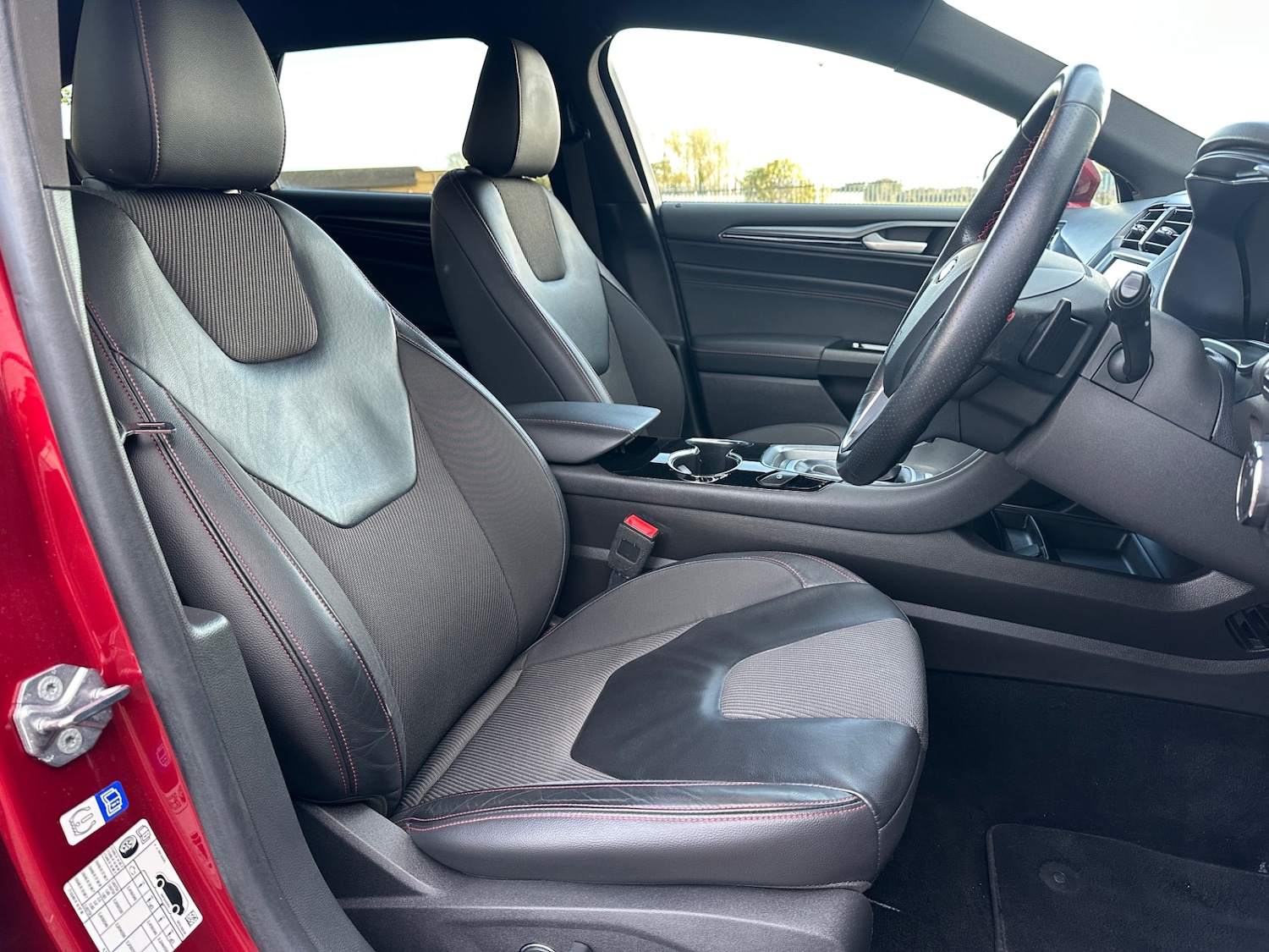 Used Ford Mondeo 2018 for sale - 76174326: Photo 9