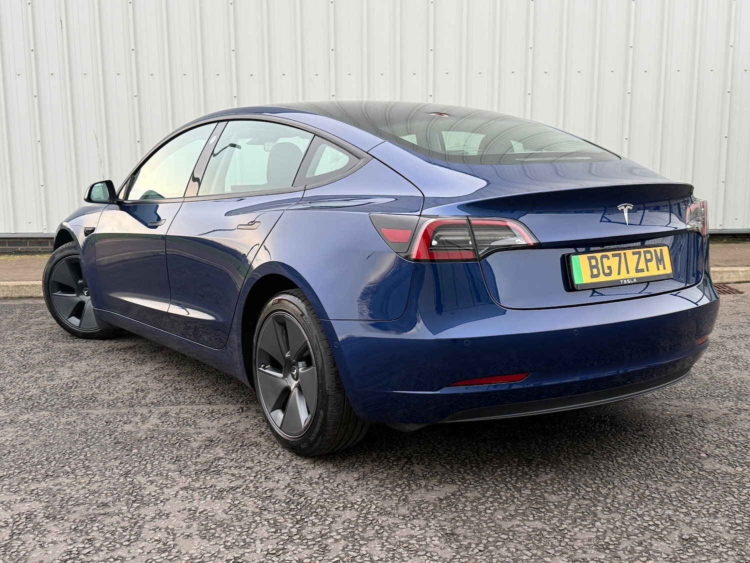 Used Tesla Model 3 2021 for sale - 77394982: Photo 2