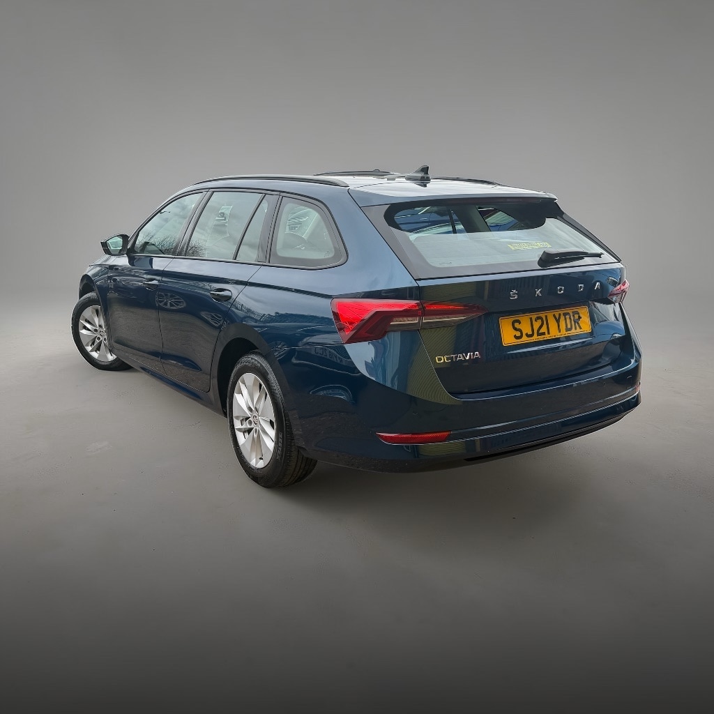 Used Skoda Octavia 2021 for sale - 77707799: Photo 2