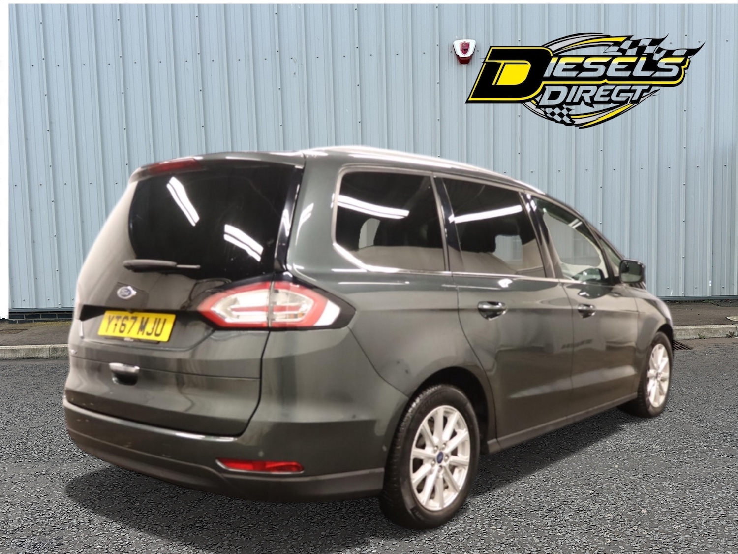 Used Ford Galaxy 2017 for sale - 76557239: Photo 2