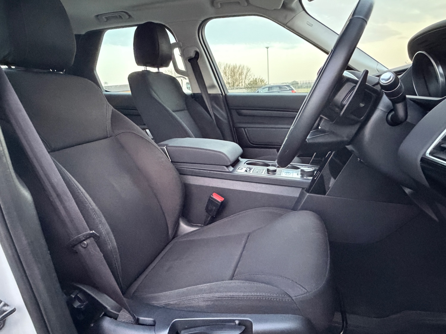 Used Land Rover Discovery 2018 for sale - 78169436: Photo 10