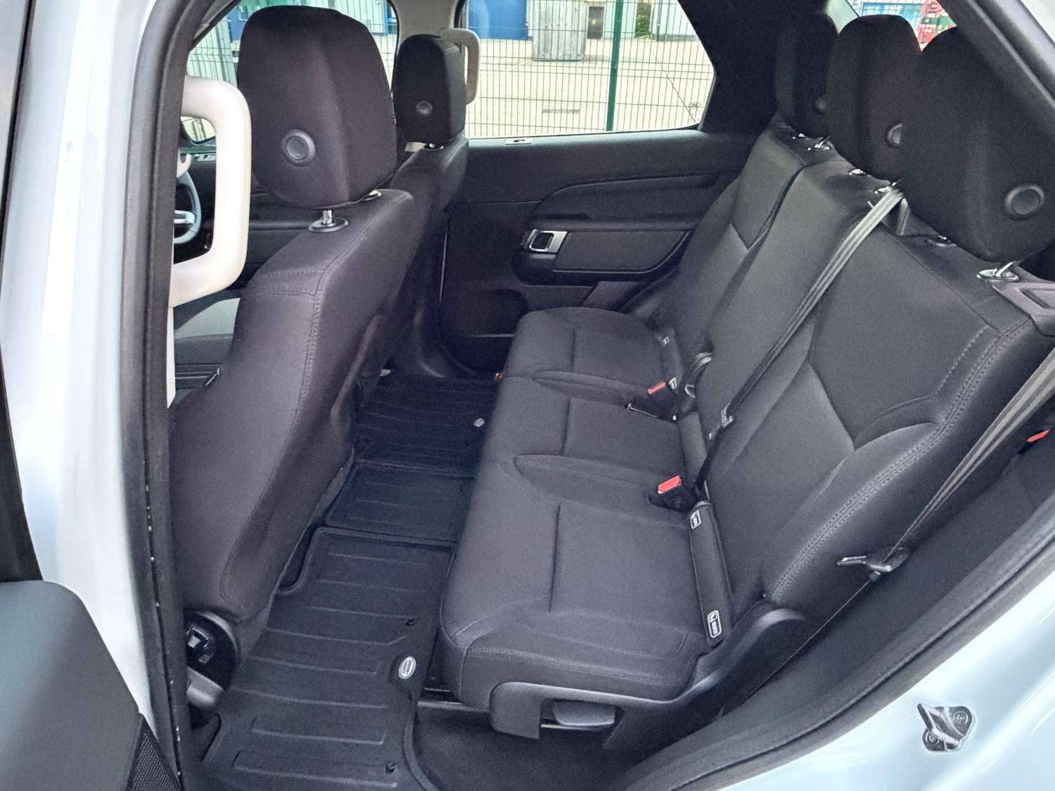 Used Land Rover Discovery 2018 for sale - 78169436: Photo 15