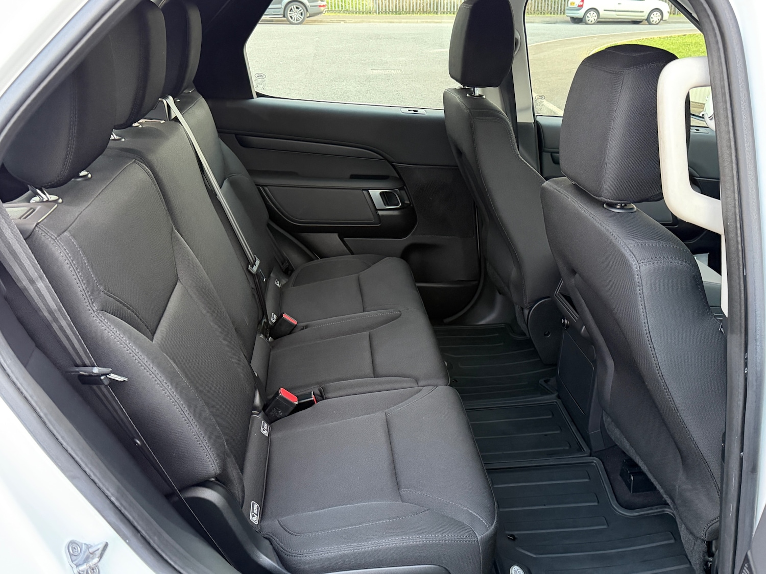 Used Land Rover Discovery 2018 for sale - 78169436: Photo 16