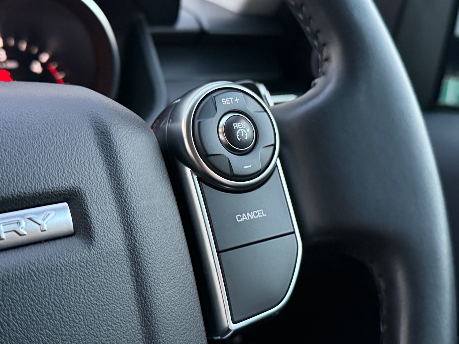 Used Land Rover Discovery 2018 for sale - 78169436: Photo 22