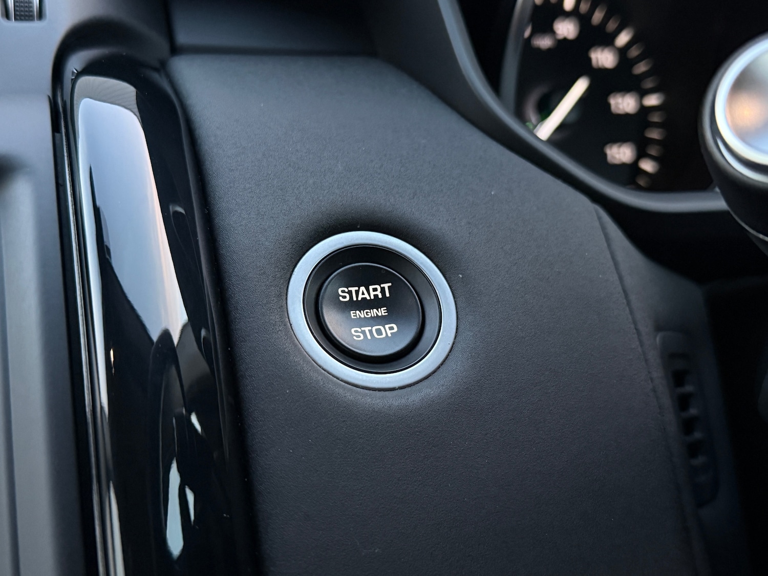 Used Land Rover Discovery 2018 for sale - 78169436: Photo 24