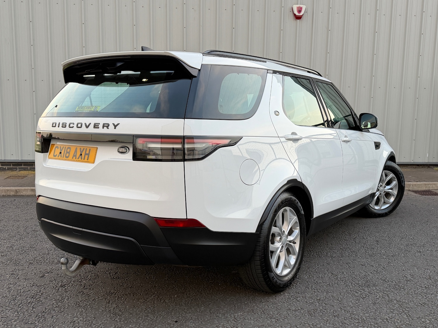 Used Land Rover Discovery 2018 for sale - 78169436: Photo 4
