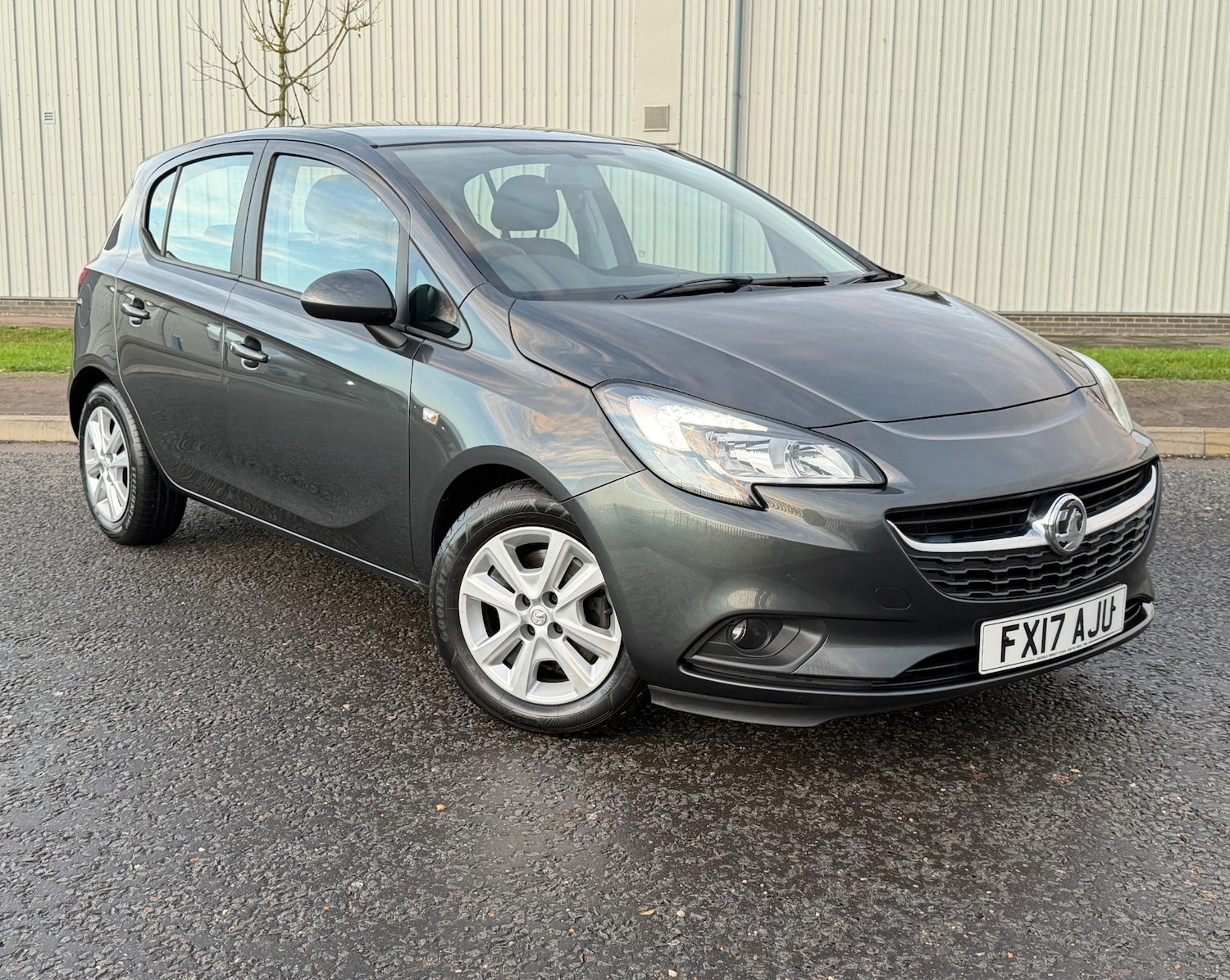 Used Vauxhall Corsa 2017 for sale - 76885150: Photo 1