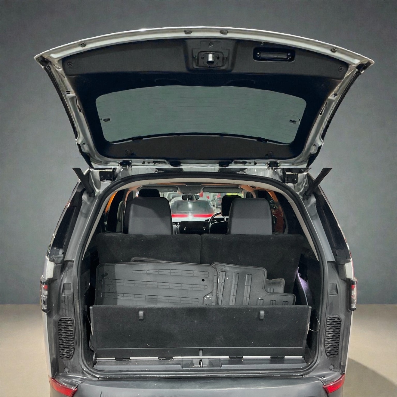 Used Land Rover Discovery 2019 for sale - 77423706: Photo 8