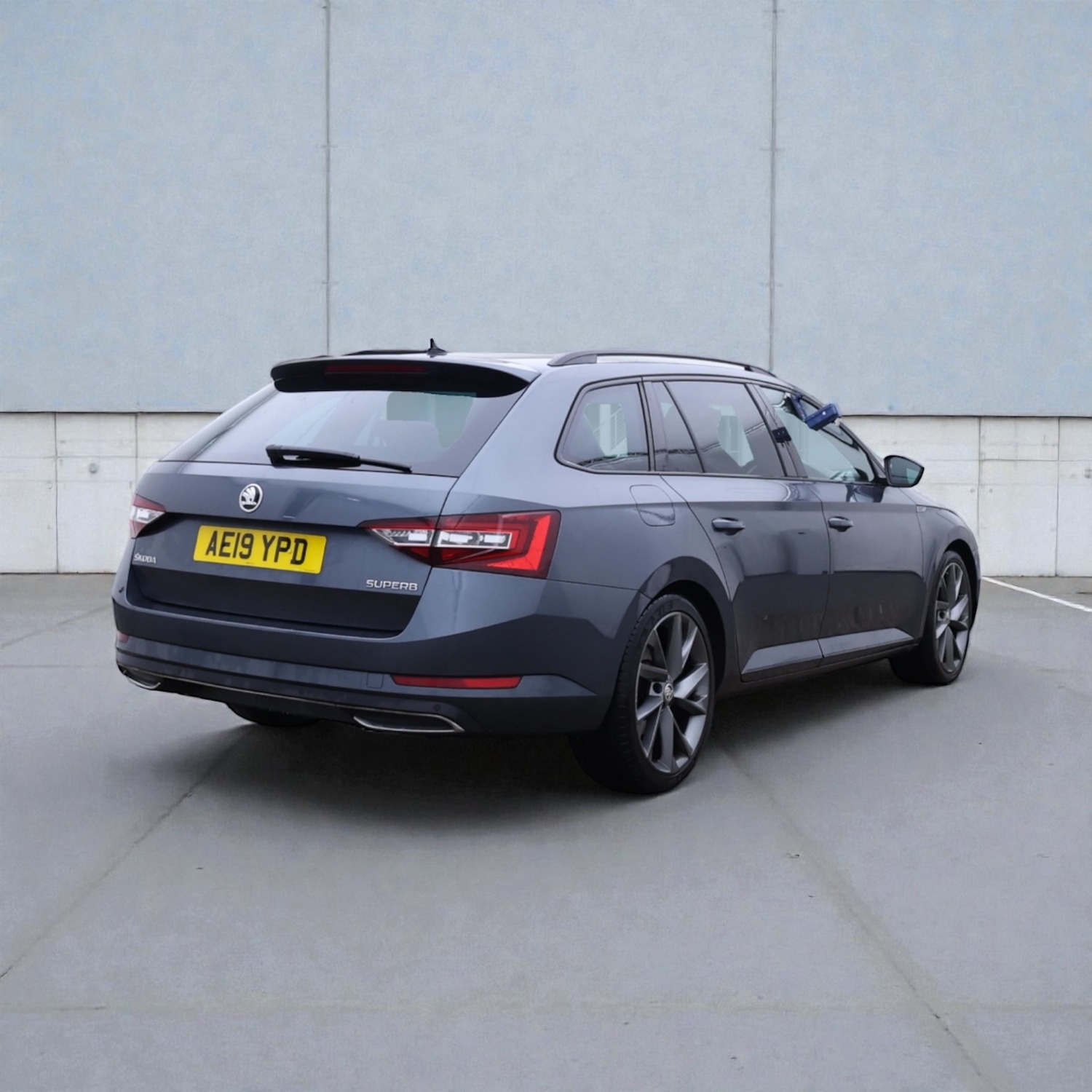 Used Skoda Superb 2019 for sale - 76971118: Photo 4