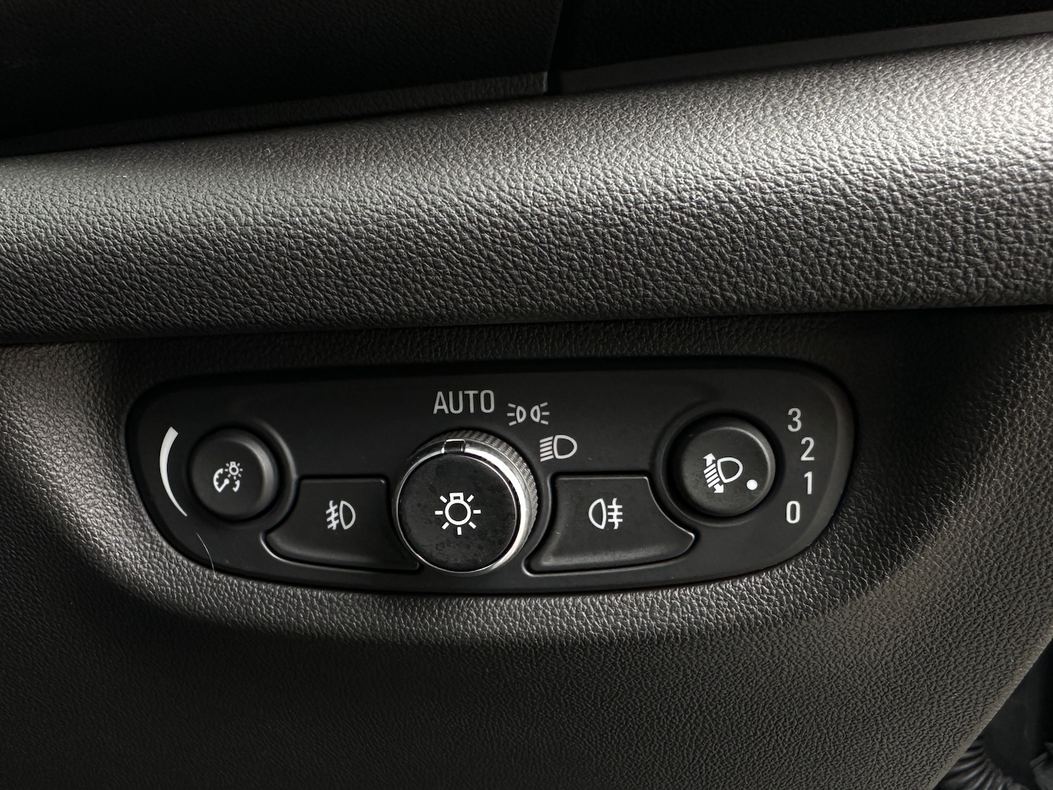 Used Vauxhall Insignia 2020 for sale - 77954494: Photo 17