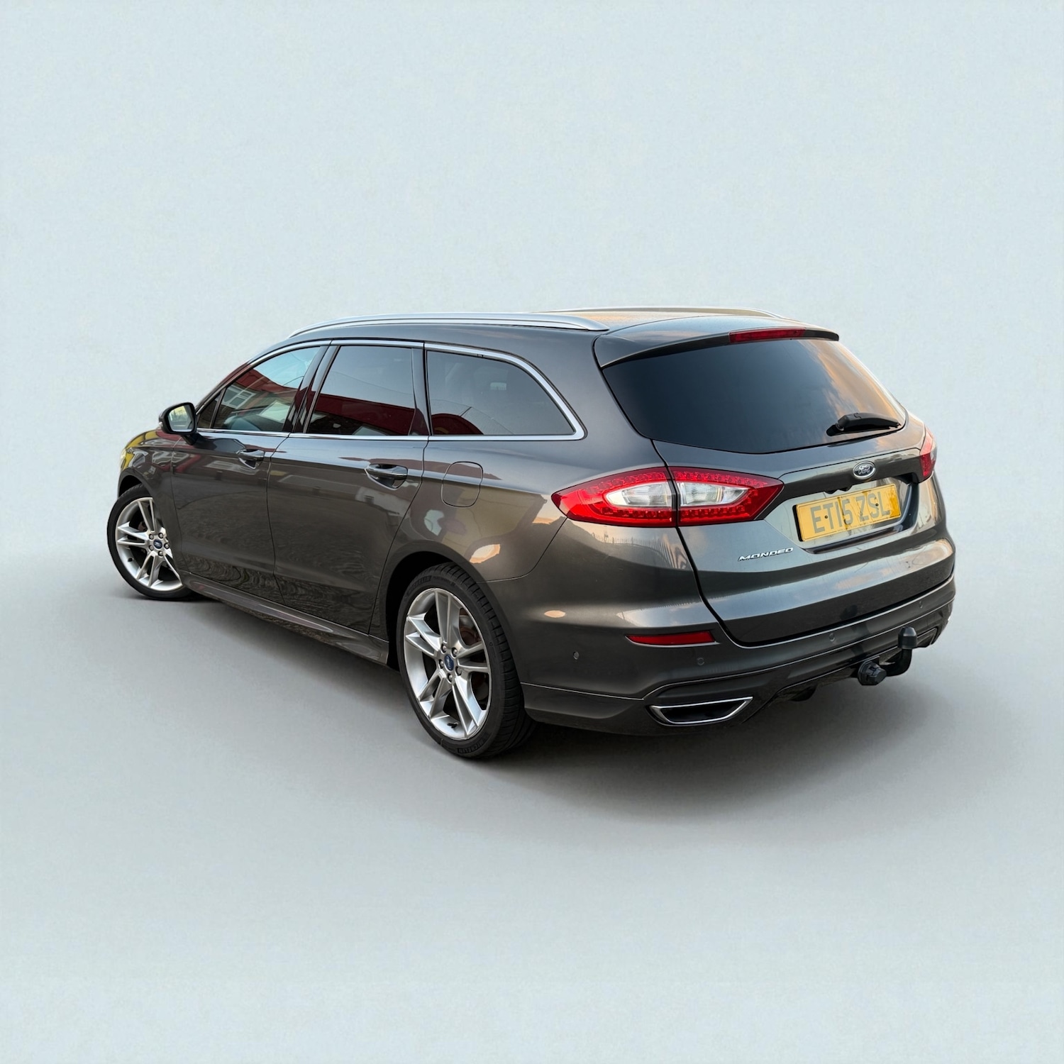 Used Ford Mondeo 2015 for sale - 76606125: Photo 3