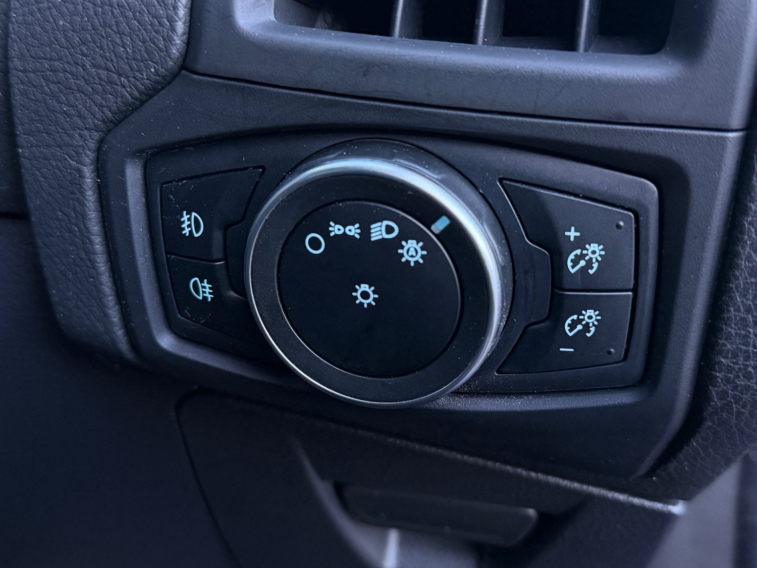 Used Ford Focus 2017 for sale - 75208220: Photo 27