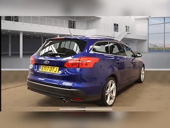Used Ford Focus 2017 for sale - 75208220: Photo