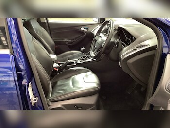 Used Ford Focus 2017 for sale - 75208220: Photo