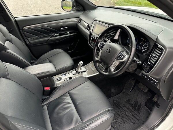 Used Mitsubishi Outlander 2019 for sale - 71920689: Photo 8