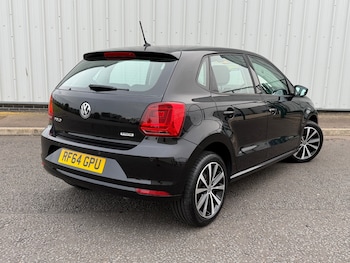 Used Volkswagen Polo 2015 for sale - 78876899: Photo