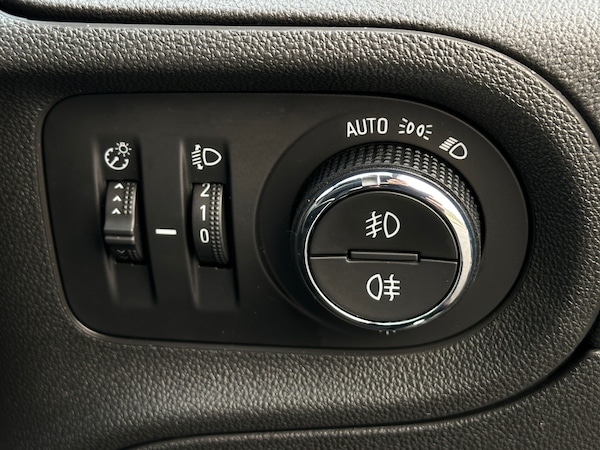 Used Vauxhall Grandland X 2021 for sale - 75000409: Photo 9
