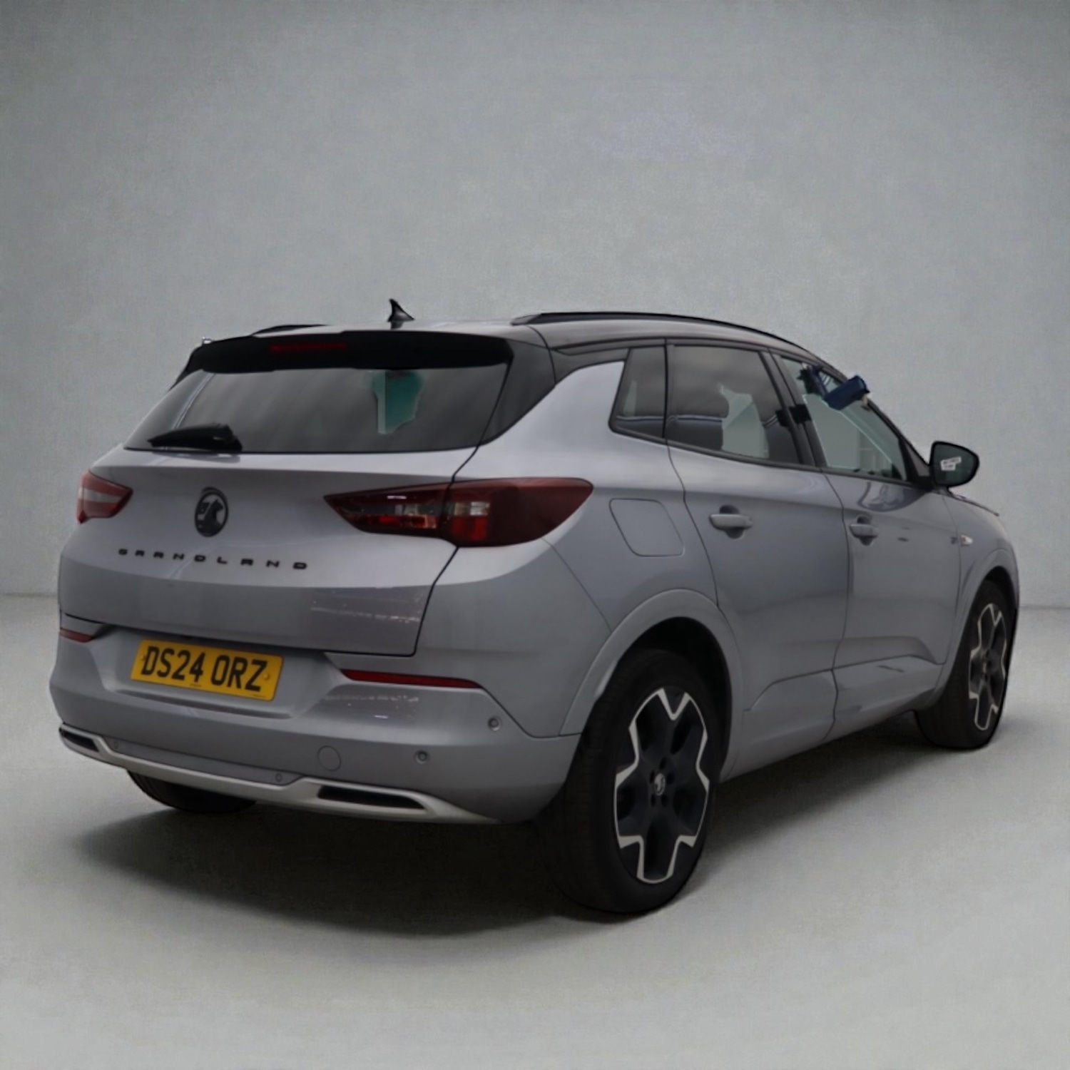 Used Vauxhall Grandland 2024 for sale - 77058395: Photo 2