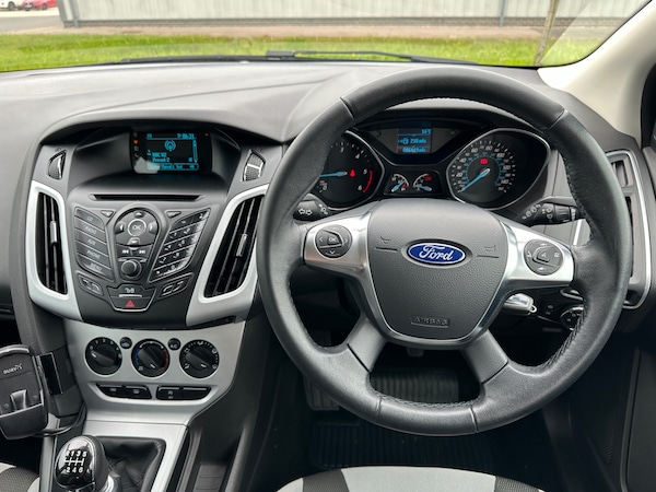 Used Ford Focus 2014 for sale - 74896699: Photo 14