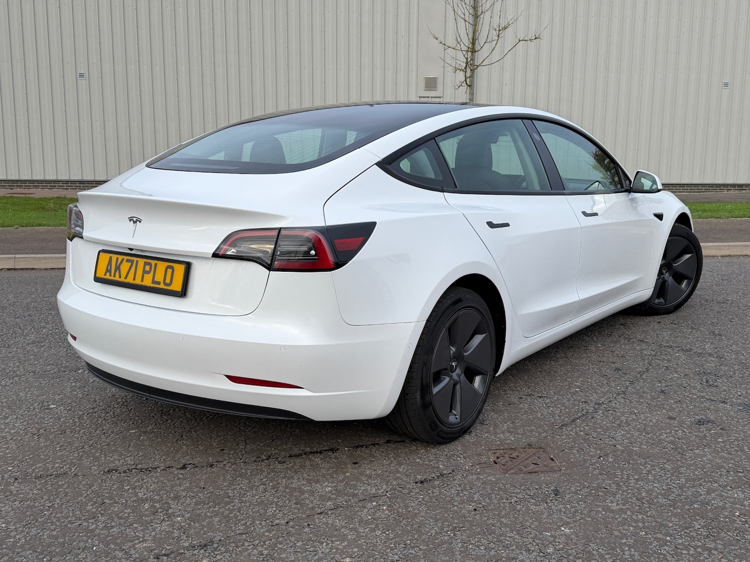 Used Tesla Model 3 2021 for sale - 76618839: Photo 11