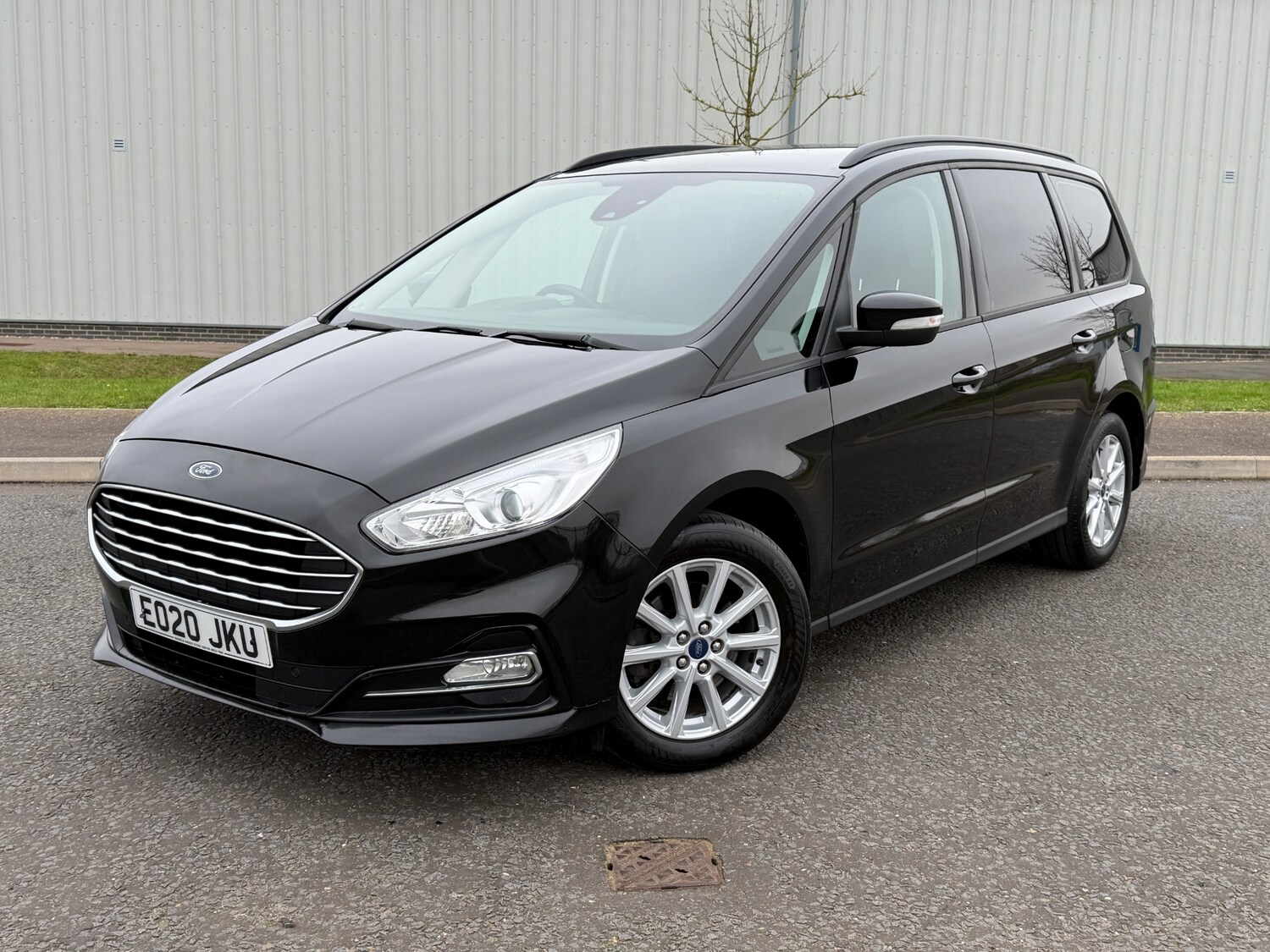Used Ford Galaxy 2020 for sale - 77423835: Photo 3