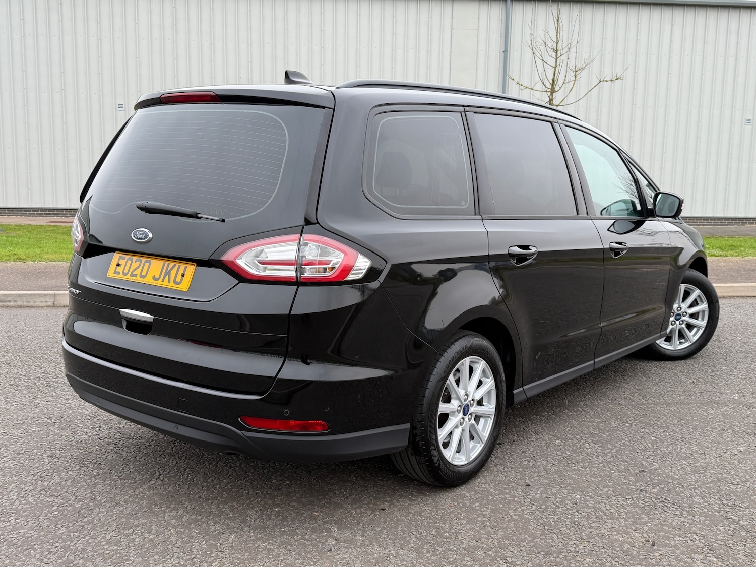 Used Ford Galaxy 2020 for sale - 77423835: Photo 4
