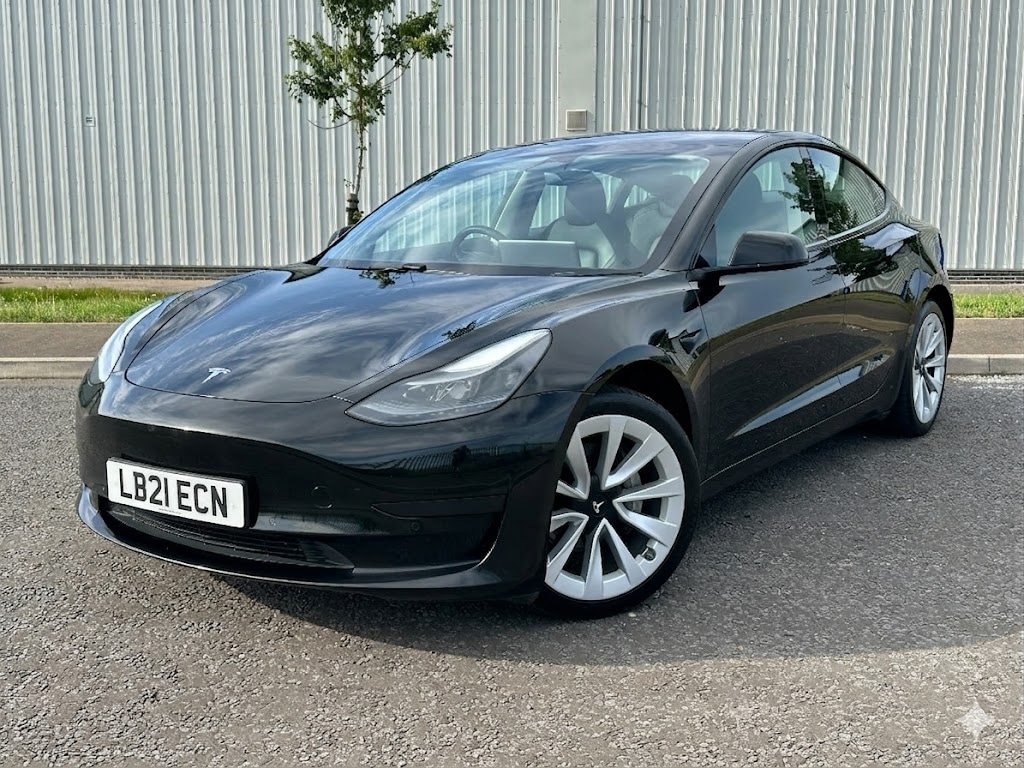 Used Tesla Model 3 2021 for sale - 77932897: Photo 2