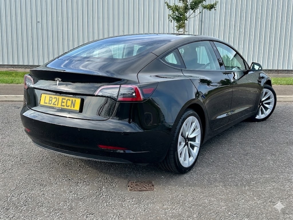 Used Tesla Model 3 2021 for sale - 77932897: Photo 4