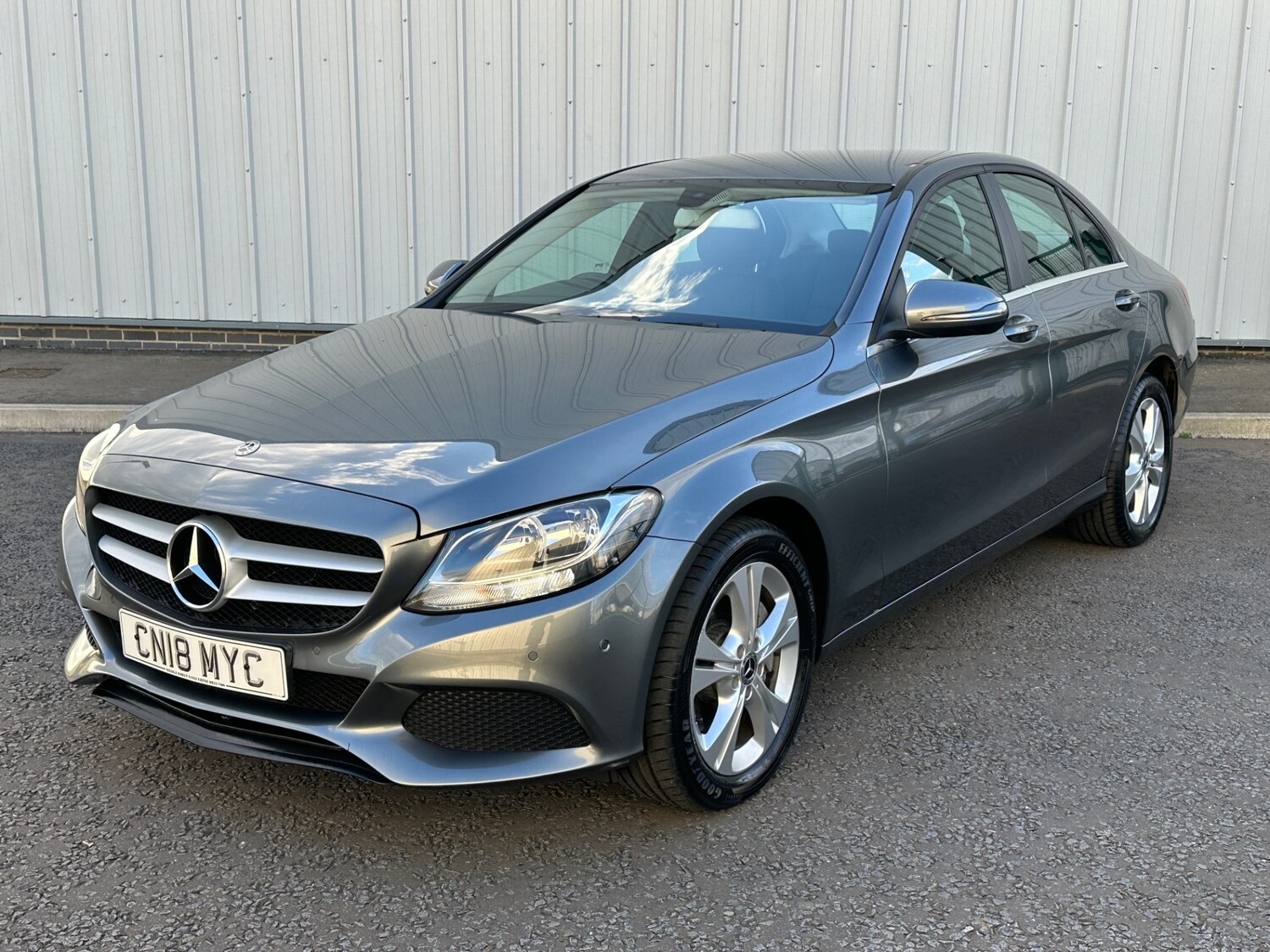 Used Mercedes-Benz C-Class 2018 for sale - 76022529: Photo 7
