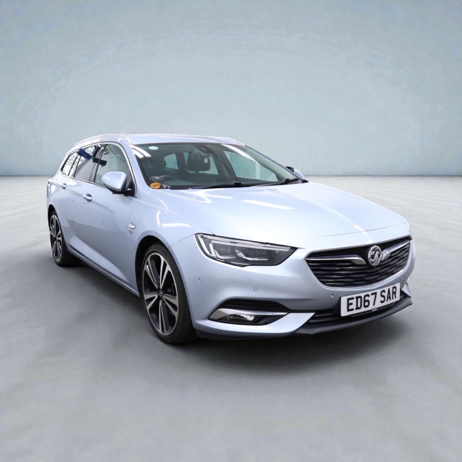 Used Vauxhall Insignia 2017 for sale - 76726134: Photo 1