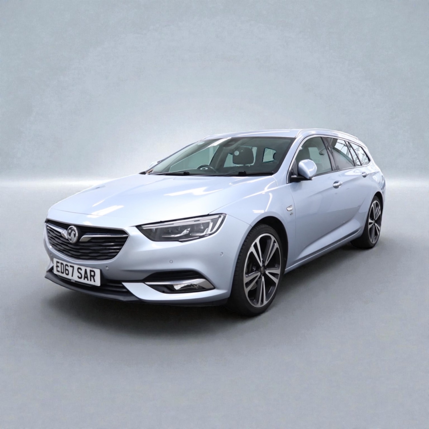 Used Vauxhall Insignia 2017 for sale - 76726134: Photo 2