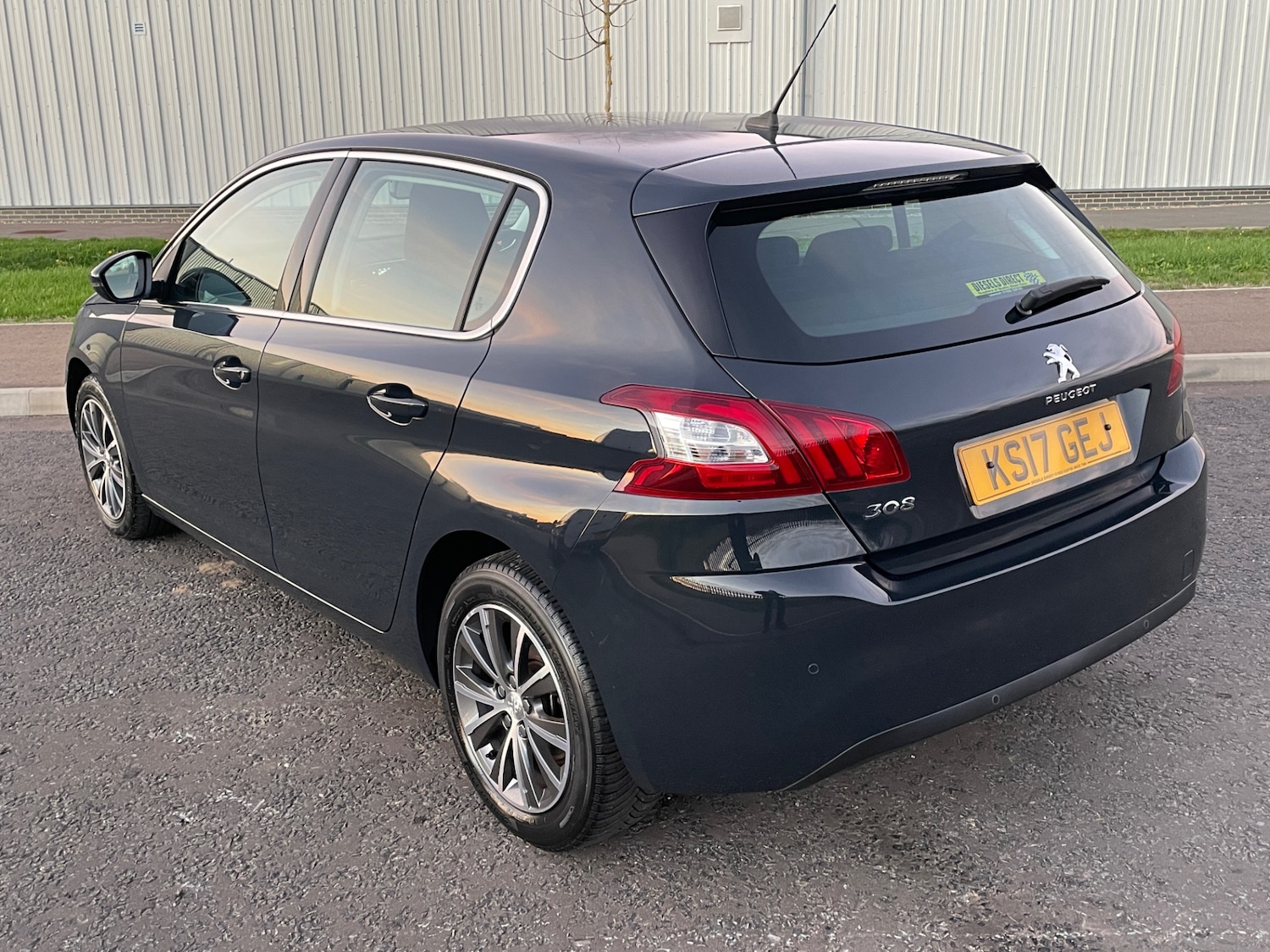 Used Peugeot 308 2017 for sale - 77090177: Photo 15