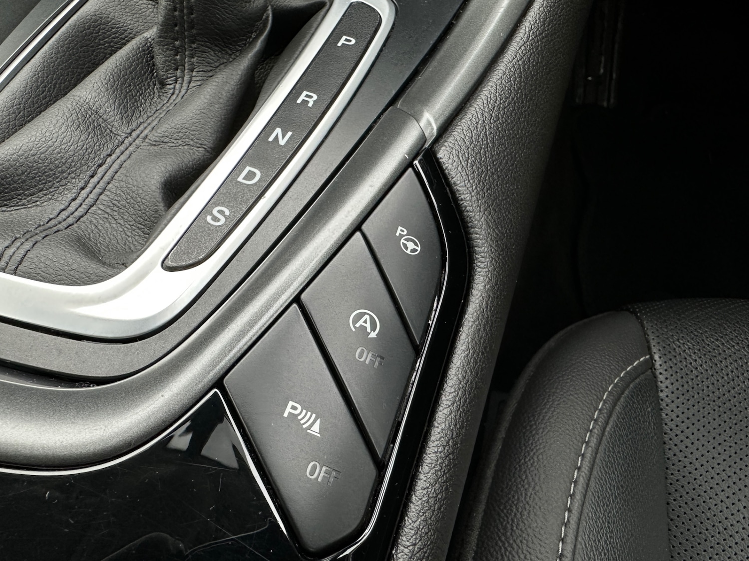 Used Ford Mondeo 2016 for sale - 76557564: Photo 16