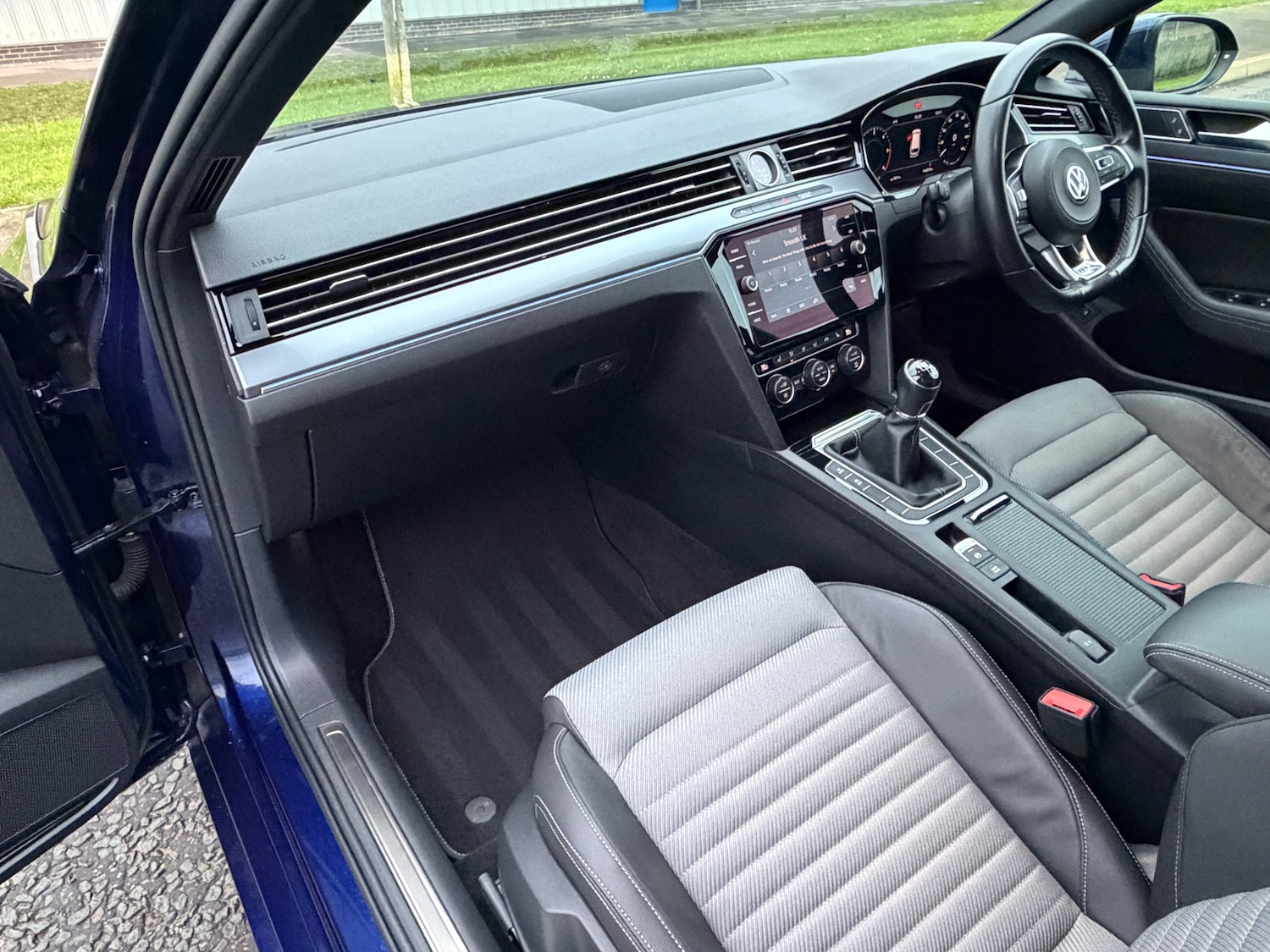 Used Volkswagen Passat 2019 for sale - 76726131: Photo 14