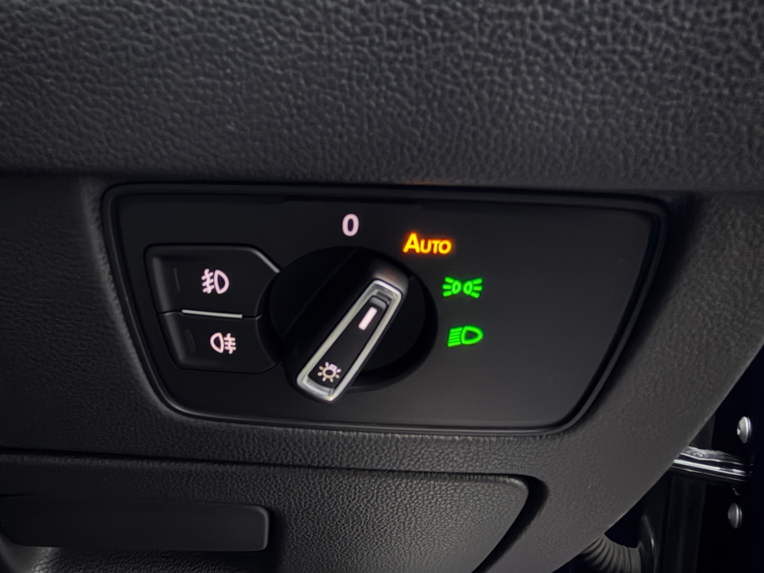 Used Volkswagen Passat 2019 for sale - 76726131: Photo 19