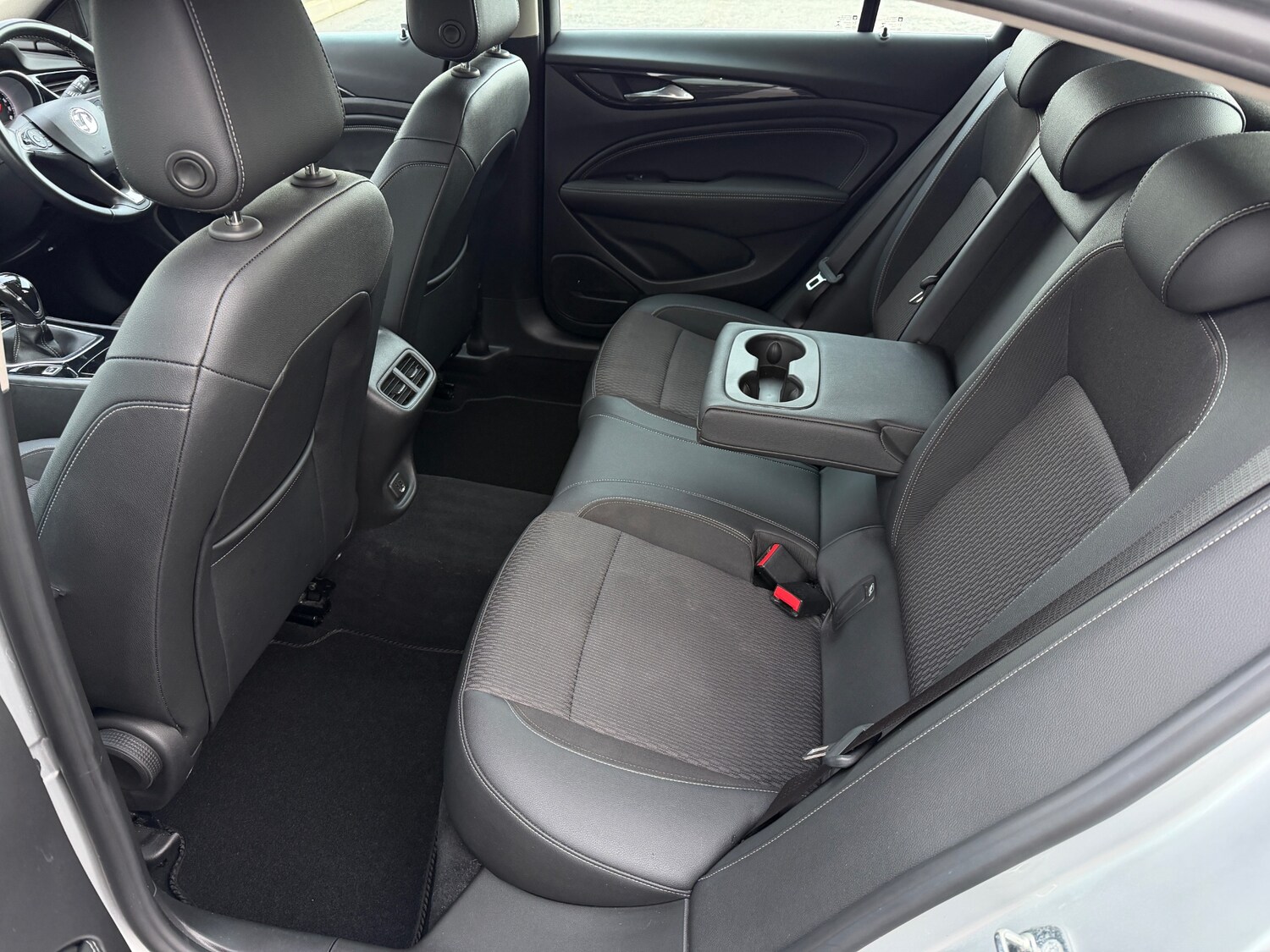 Used Vauxhall Insignia 2018 for sale - 76656424: Photo 12