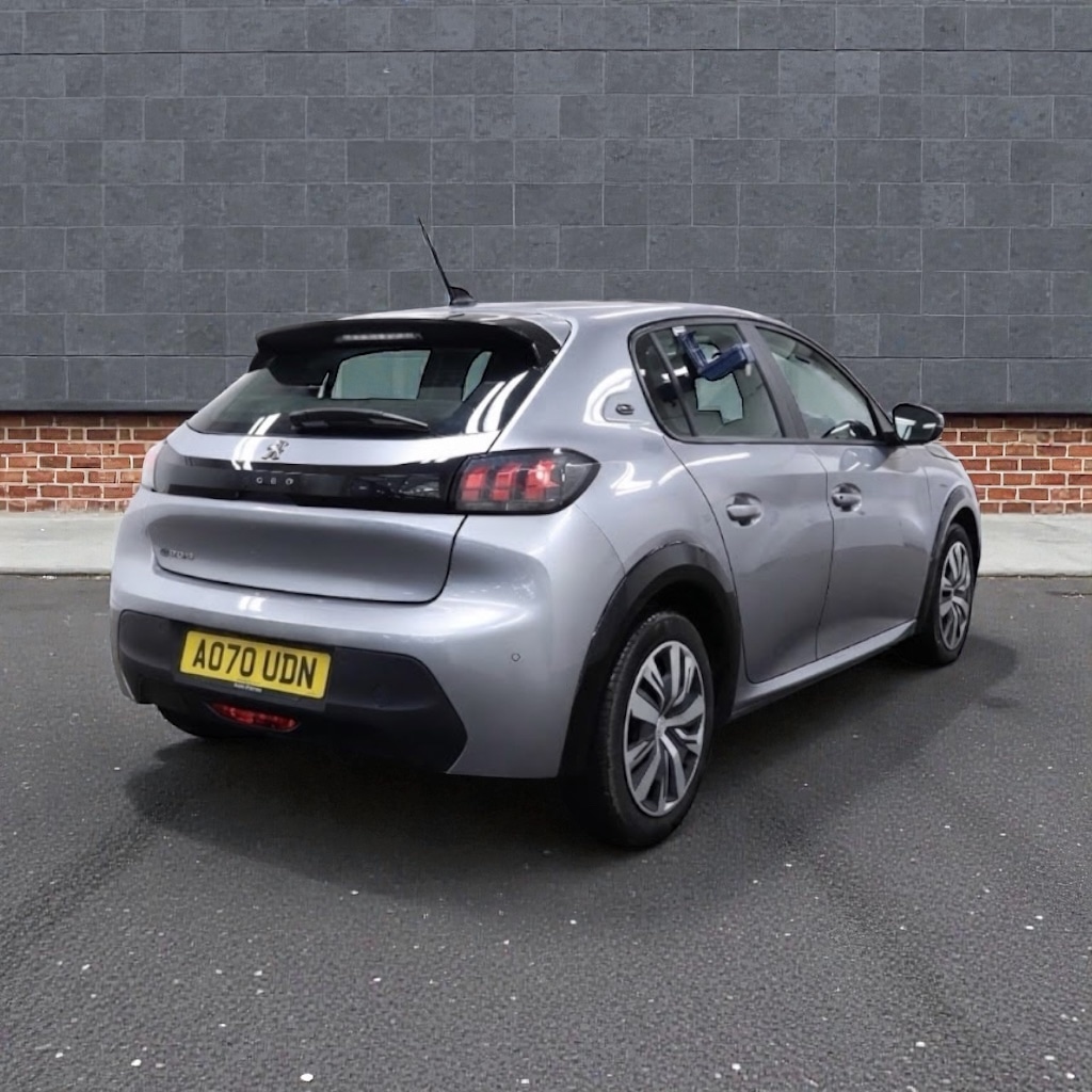 Used Peugeot 208 2020 for sale - 77053415: Photo 2