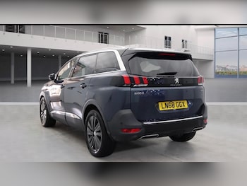 Used Peugeot 5008 2018 for sale - 79451712: Photo