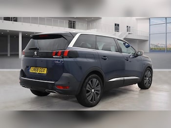 Used Peugeot 5008 2018 for sale - 79451712: Photo