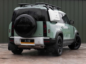 Used Land Rover Defender 2023 for sale - 78444512: Photo