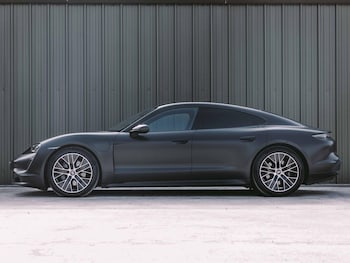 Used Porsche Taycan 2021 for sale - 78444510: Photo